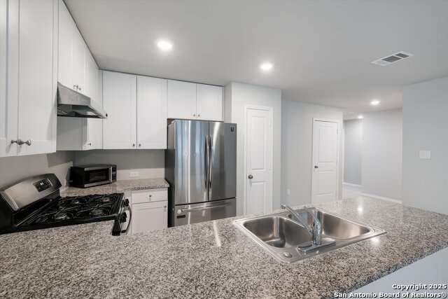 Image 8 of 30 For 10218 Robbins Creek