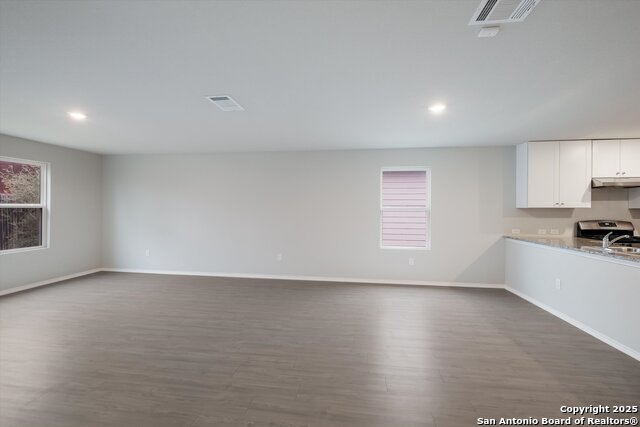 Image 9 of 30 For 10218 Robbins Creek