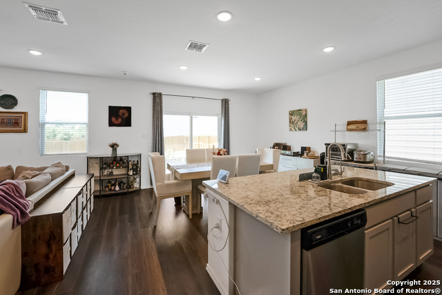 Image 9 of 25 For 5726 Hematite Rim