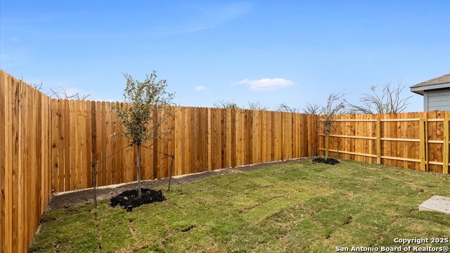 Image 14 of 15 For 10615 Fannin Way