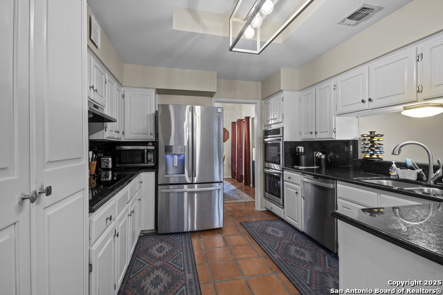 Image 14 of 44 For 12907 Kings Forest