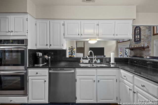 Image 15 of 44 For 12907 Kings Forest