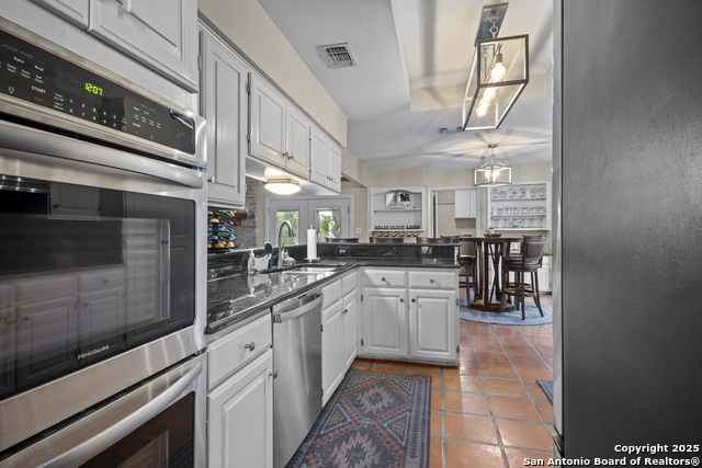 Image 16 of 44 For 12907 Kings Forest