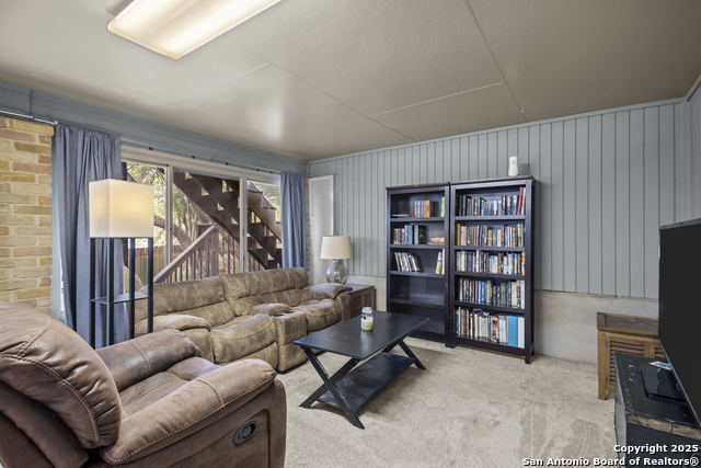 Image 36 of 44 For 12907 Kings Forest