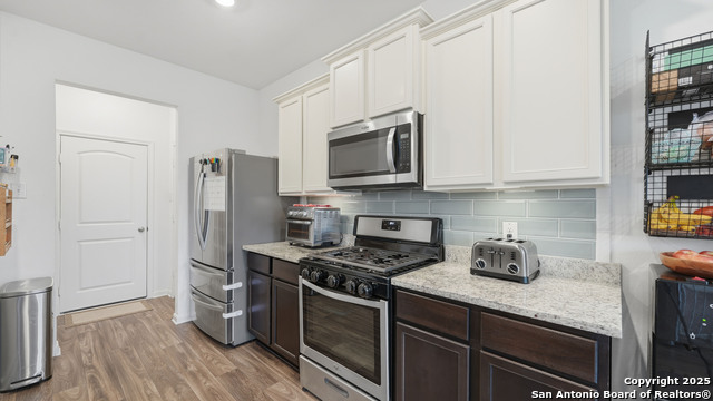 Image 10 of 57 For 3965 Prairie