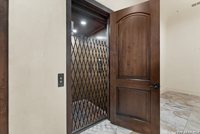 Image 18 of 45 For 59 Majestic Way