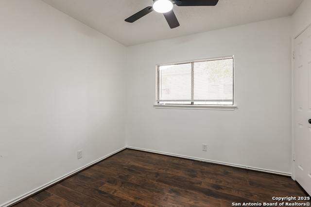 Image 17 of 21 For 6831 Raintree Path