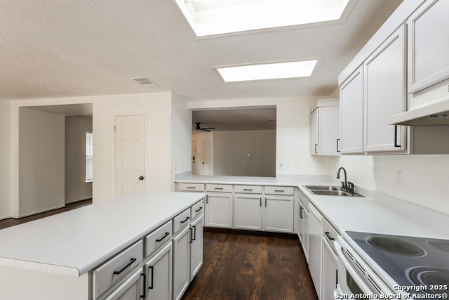 Image 8 of 21 For 6831 Raintree Path