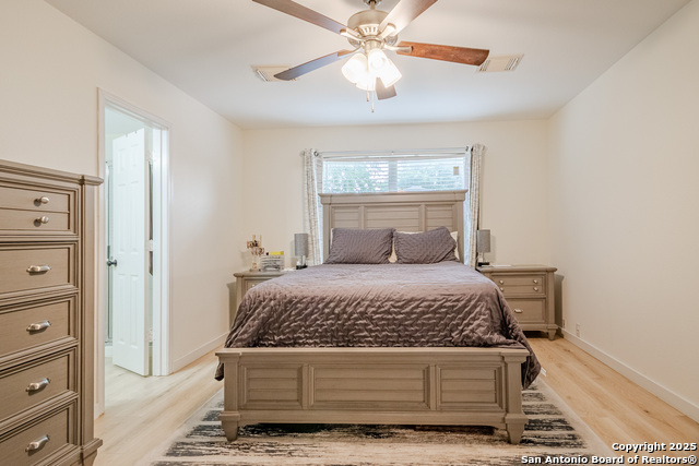 Image 17 of 34 For 13211 Regency Frst