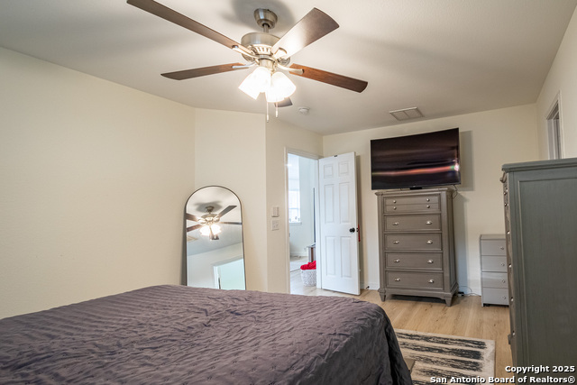 Image 19 of 34 For 13211 Regency Frst