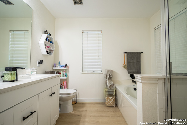 Image 21 of 34 For 13211 Regency Frst