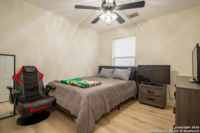 Image 24 of 34 For 13211 Regency Frst