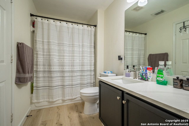 Image 26 of 34 For 13211 Regency Frst