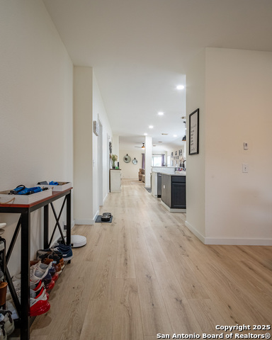 Image 3 of 34 For 13211 Regency Frst