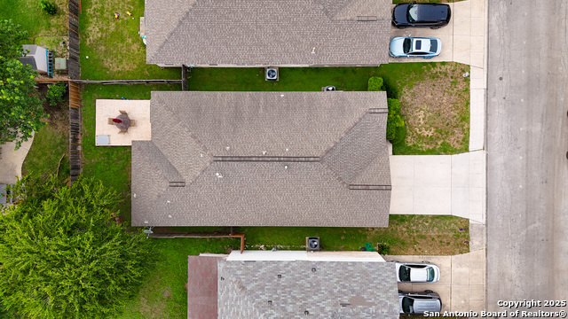 Image 33 of 34 For 13211 Regency Frst