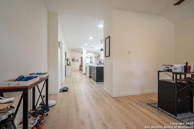 Image 4 of 34 For 13211 Regency Frst