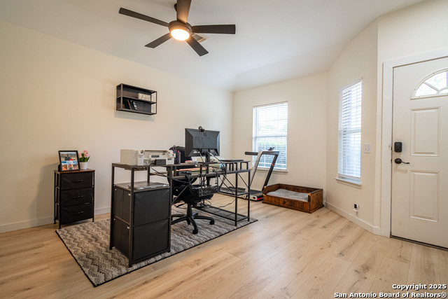 Image 6 of 34 For 13211 Regency Frst