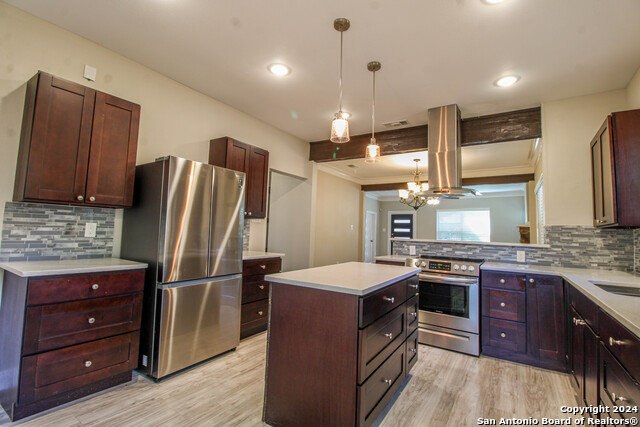 Image 13 of 38 For 931 Gramercy W