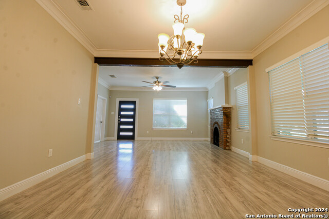 Image 9 of 38 For 931 Gramercy W