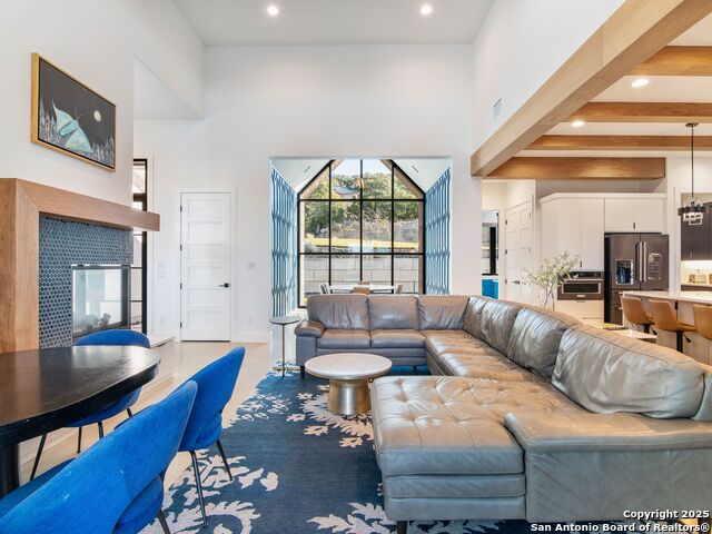 Image 20 of 62 For 10803 Nina Ridge