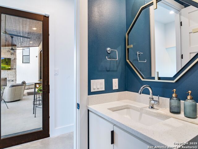 Image 23 of 62 For 10803 Nina Ridge