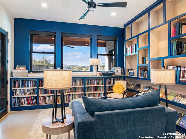 Image 34 of 62 For 10803 Nina Ridge