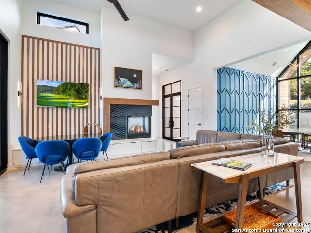 Image 9 of 62 For 10803 Nina Ridge