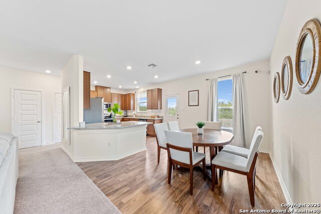 Image 10 of 36 For 10643 Military Drive W 33