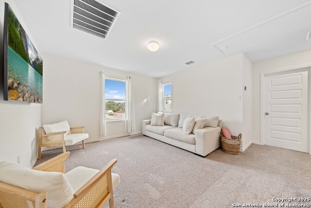 Image 27 of 36 For 10643 Military Drive W 33