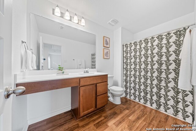 Image 29 of 36 For 10643 Military Drive W 33