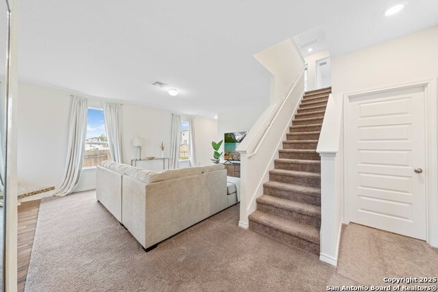 Image 7 of 36 For 10643 Military Drive W 33