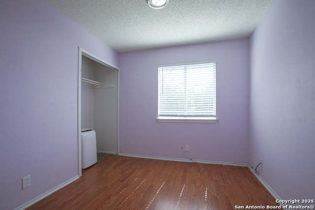 Image 16 of 25 For 7427 Rimhurst