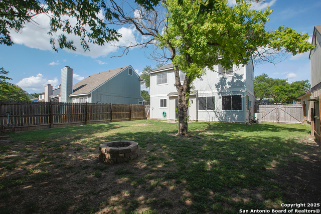 Image 24 of 25 For 7427 Rimhurst