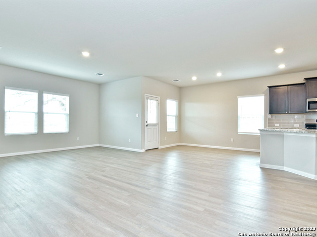 Image 12 of 72 For 31749 Acacia