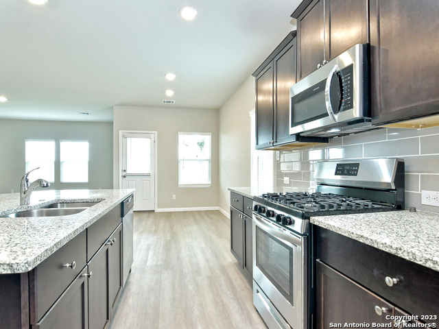 Image 15 of 72 For 31749 Acacia