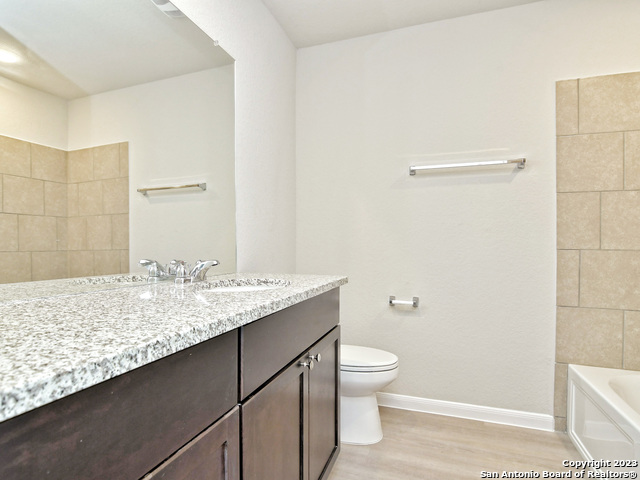 Image 26 of 72 For 31749 Acacia