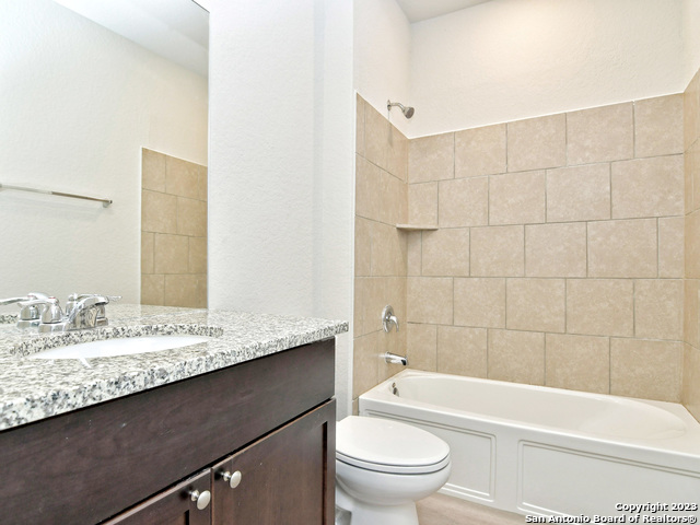 Image 31 of 72 For 31749 Acacia