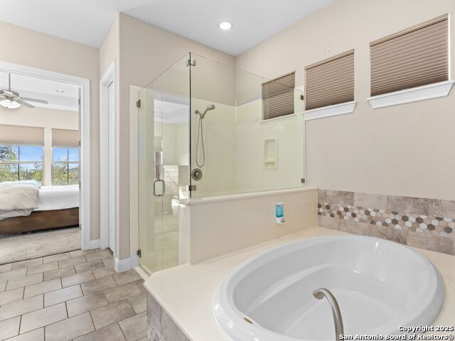 Image 15 of 40 For 1651 Lake Ridge Blvd