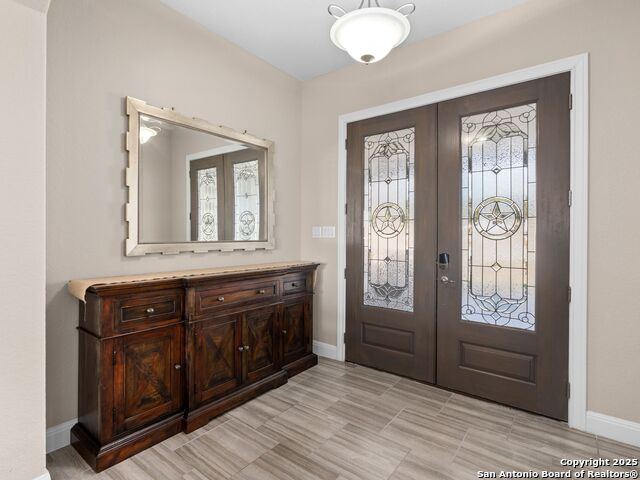 Image 2 of 40 For 1651 Lake Ridge Blvd