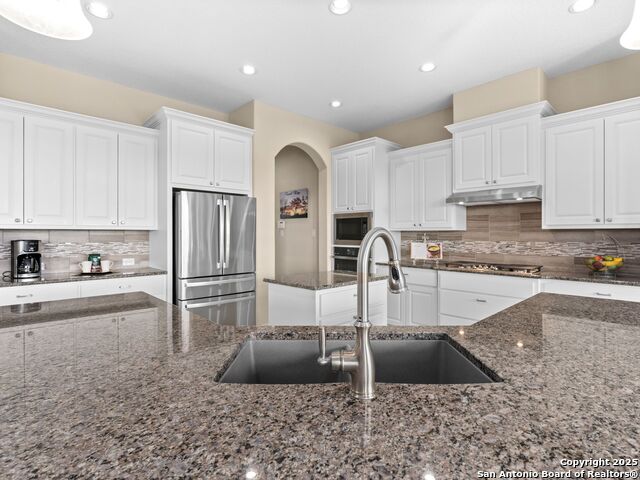 Image 4 of 40 For 1651 Lake Ridge Blvd