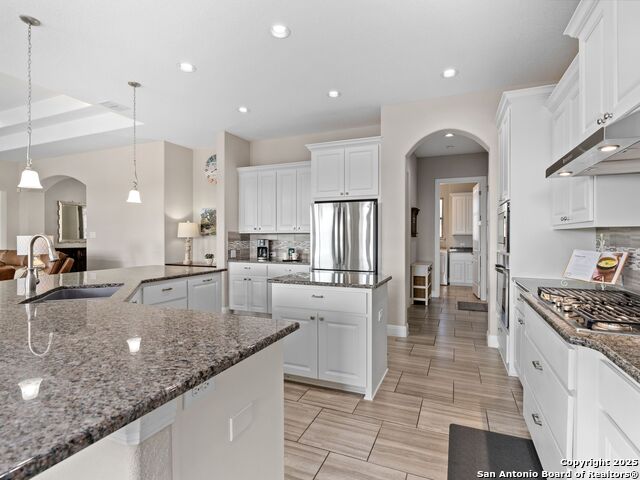 Image 6 of 40 For 1651 Lake Ridge Blvd