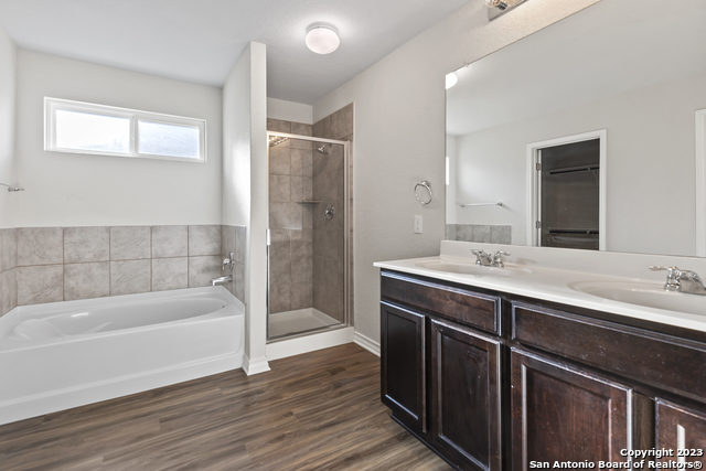 Image 22 of 28 For 13349 Bearded Flat