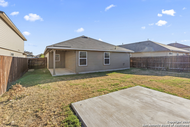 Image 26 of 28 For 13349 Bearded Flat