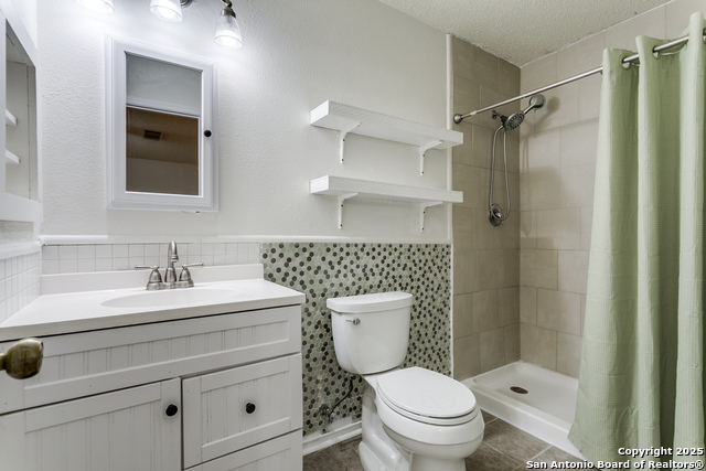 Image 11 of 17 For 9914 Sandbrook Hill