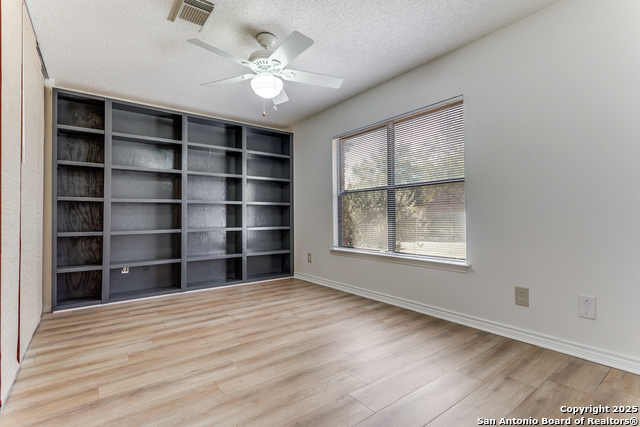 Image 5 of 17 For 9914 Sandbrook Hill