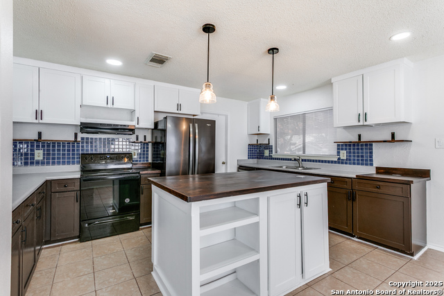 Image 6 of 17 For 9914 Sandbrook Hill