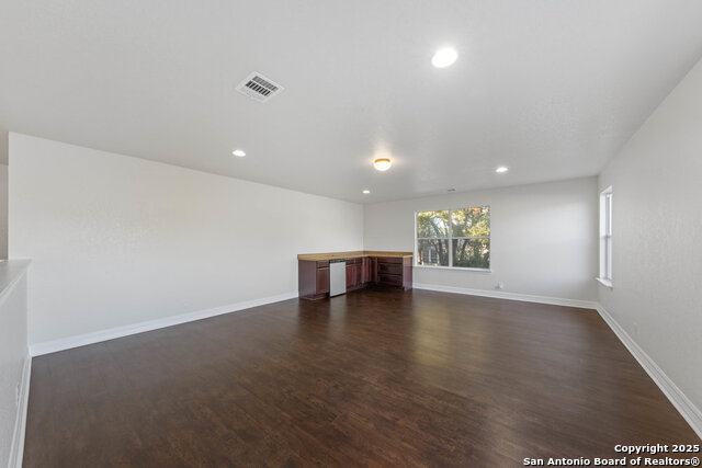 Image 25 of 43 For 8011 Cooper Pass