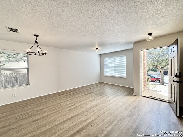 Image 2 of 24 For 6414 Royal