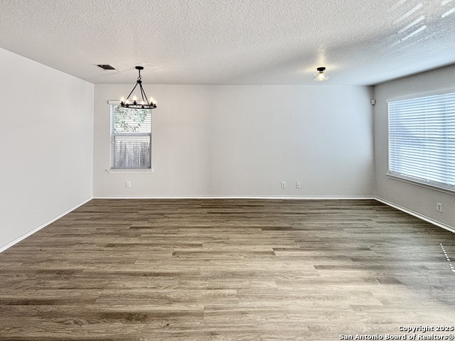 Image 3 of 24 For 6414 Royal