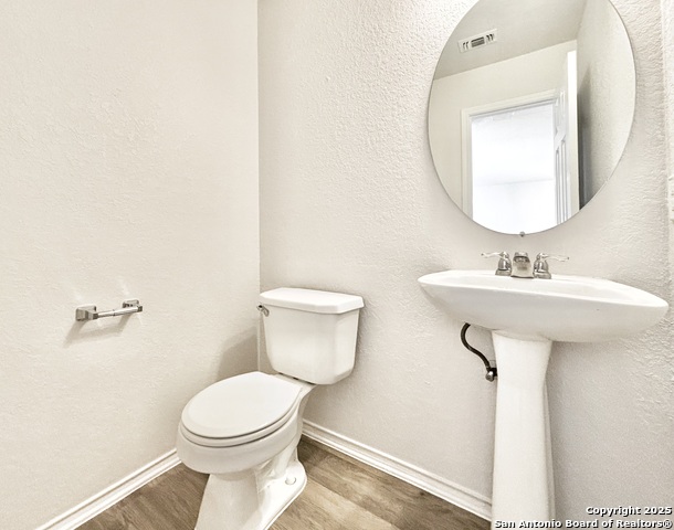 Image 4 of 24 For 6414 Royal